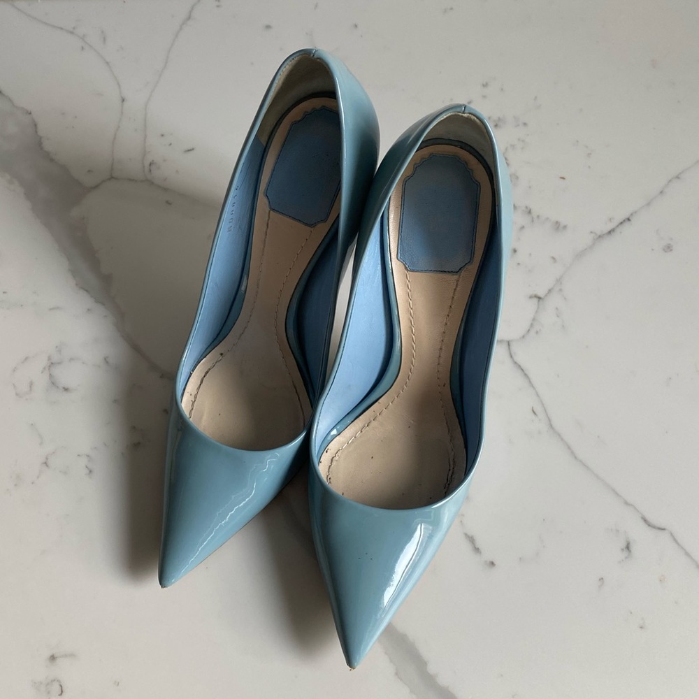 CHRISTIAN DIOR blue pointy pumps